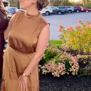 BROWN MIDI DRESS
